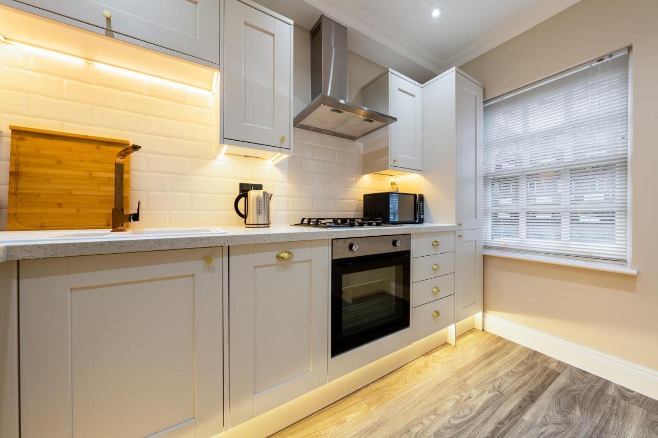 Brand New London Luxury House - Sleeps 8 Villa Kültér fotó